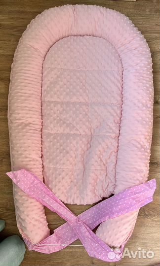 Кокон для новорожденных и анатомическая подушка