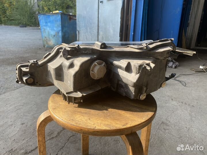 Линза правой передней фары камри 70