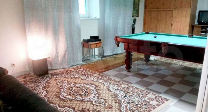 Дом 290 м² на участке 1 сот.