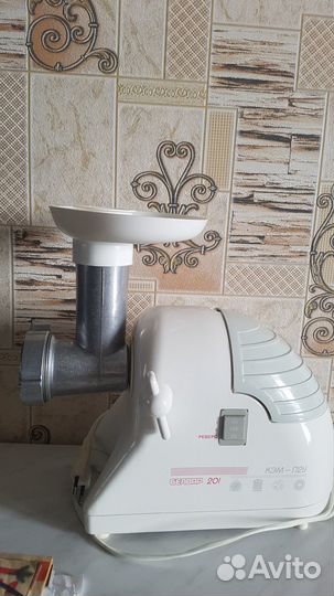 Электромясорубка Белвар Помощница 900вт