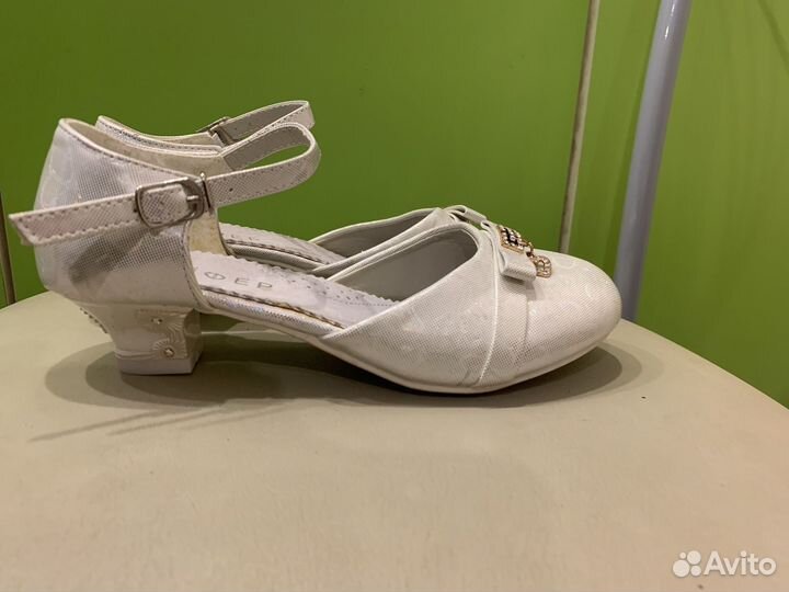 Туфли для девочки Новые