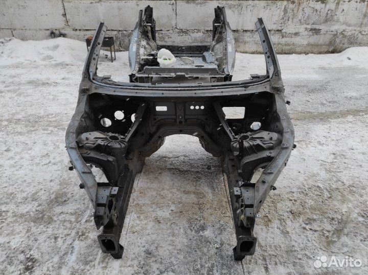 Часть кузова (передняя) Bmw X5 E70 / FE82 N62B48B