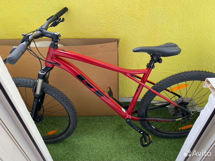 Велосипед GT 27.5 avalanche elite