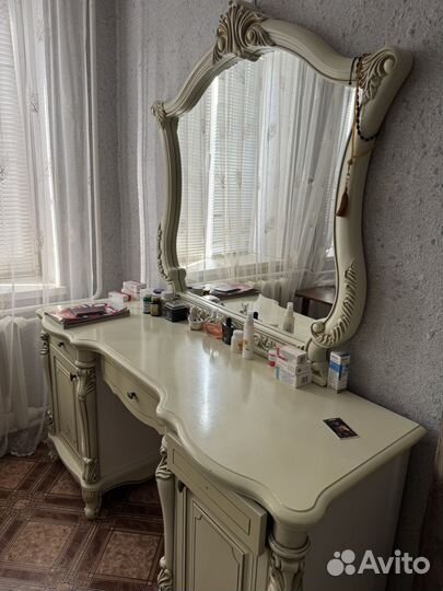 Спальный гарнитур бу