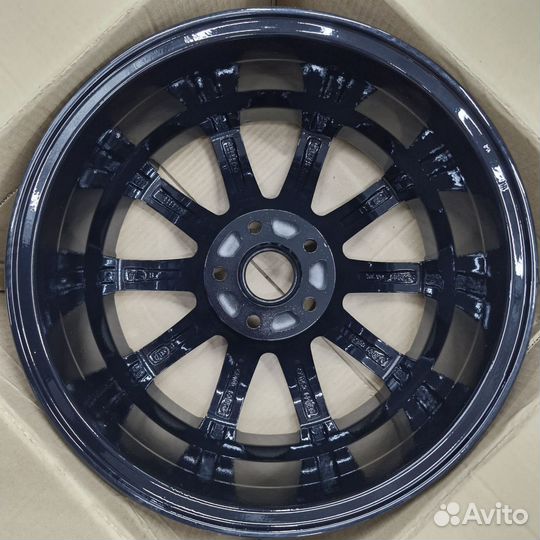 Литые диски на Audi A4 R16 5x112