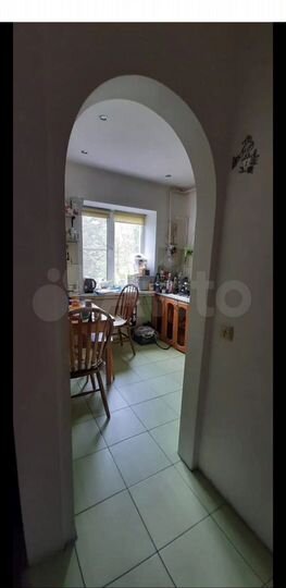 2-к. квартира, 42 м², 3/3 эт.