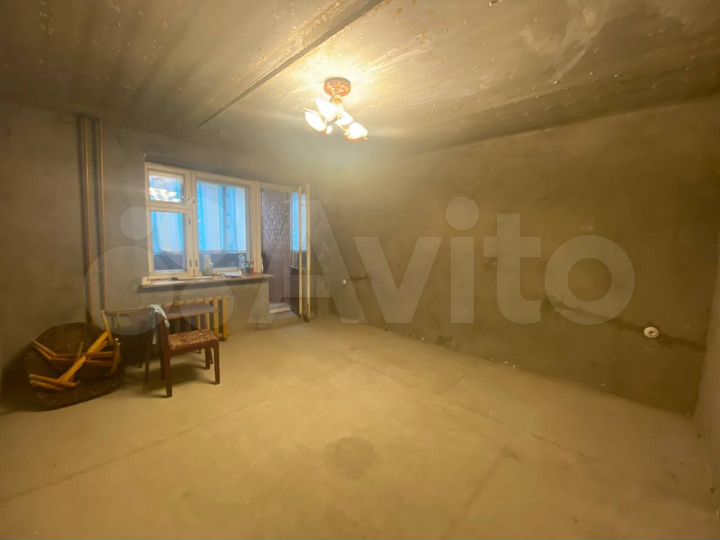 2-к. квартира, 90 м², 4/10 эт.