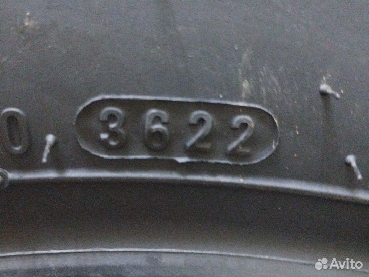 Kumho WinterCraft Ice WI31 215/65 R16 98T