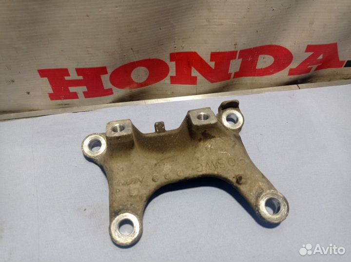 Кронштейн Honda Cr-V RE5 R20A2 2006-2011