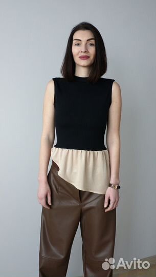 Дизайнерский топ с баской, чёрная футболка