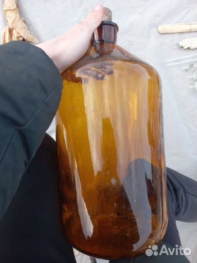 Бутылка стеклянная