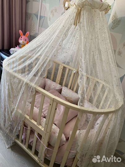 Детская кроватка