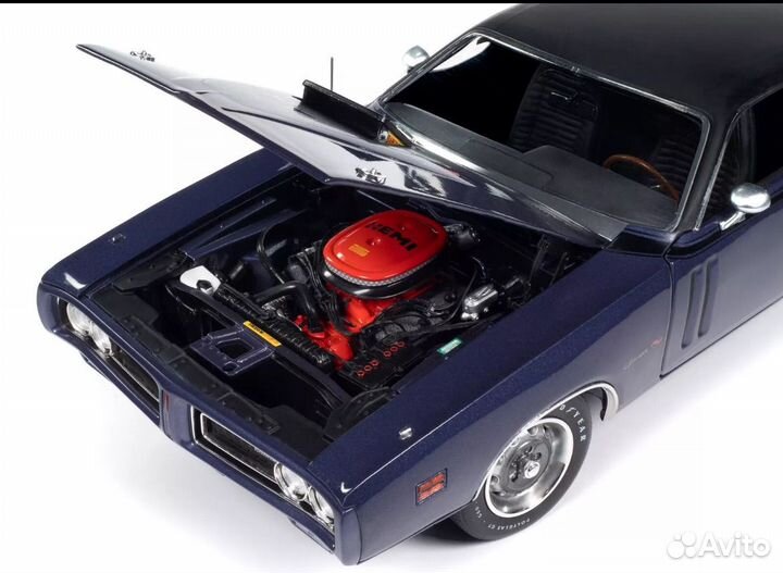 Auto World mcacn 1971 Dodge Charger R/T 1:18