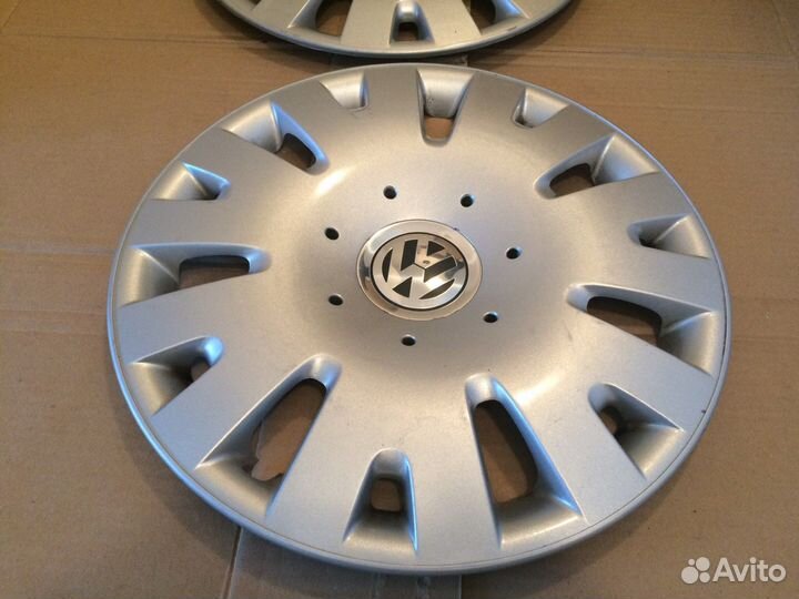 Колпак колеса VW Polo 6Q0601147Q