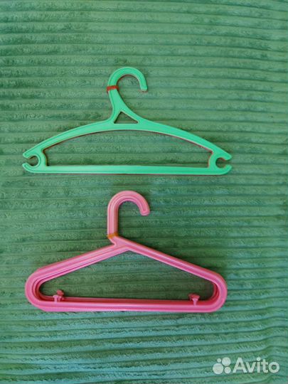 Вешалки детские