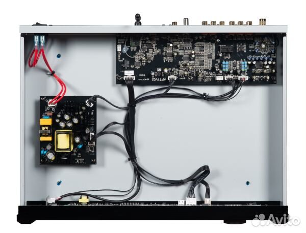 Предварительный усилитель Emotiva PT-1