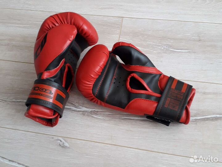 Боксерские перчатки10 oz