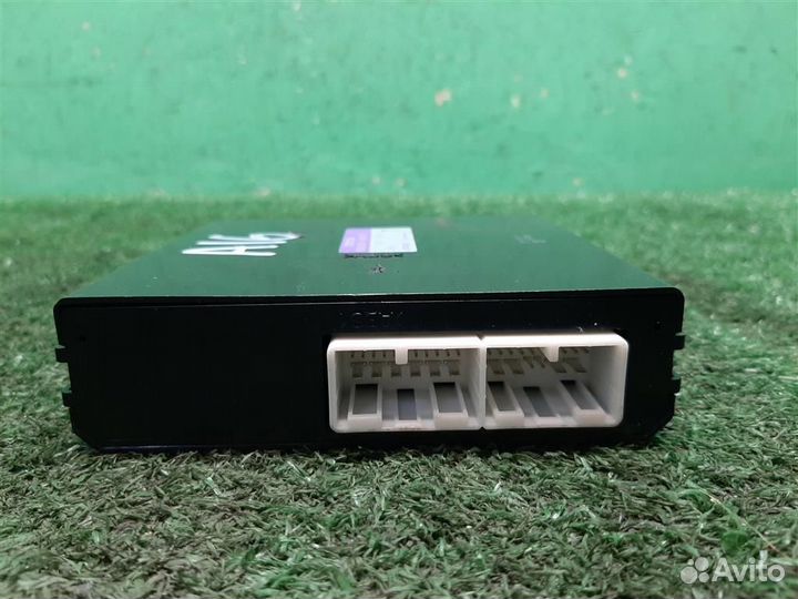 Блок управления климат-контролем Lexus RX300 (MCU