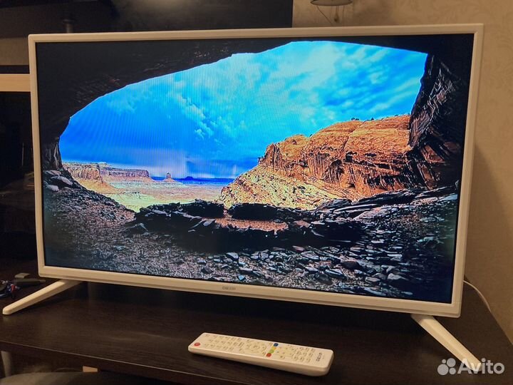 Телевизор Dexp 32 дюйма HD 20 каналов