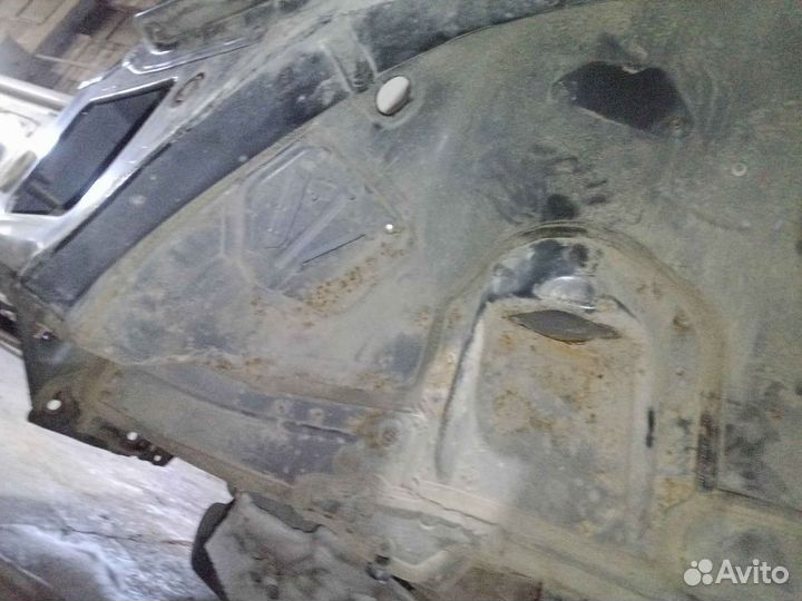 Крыло заднее правое Mercedes ML W164