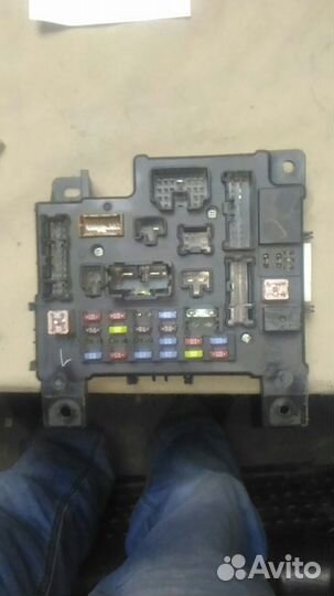 Блок предохранителей Mitsubishi Lancer X