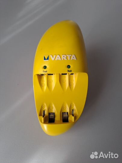 Зарядное устройство Varta для аккумуляторов