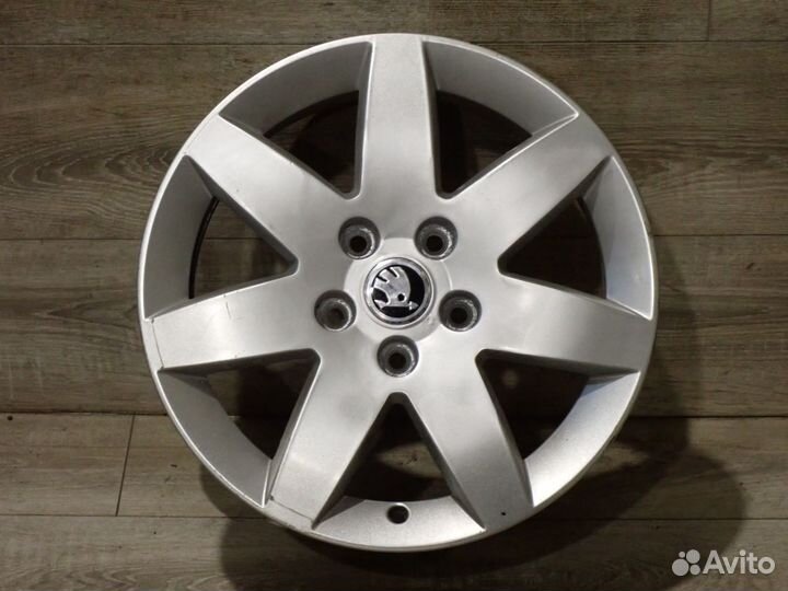 Комплект оригинальных дисков R16 Skoda Superb