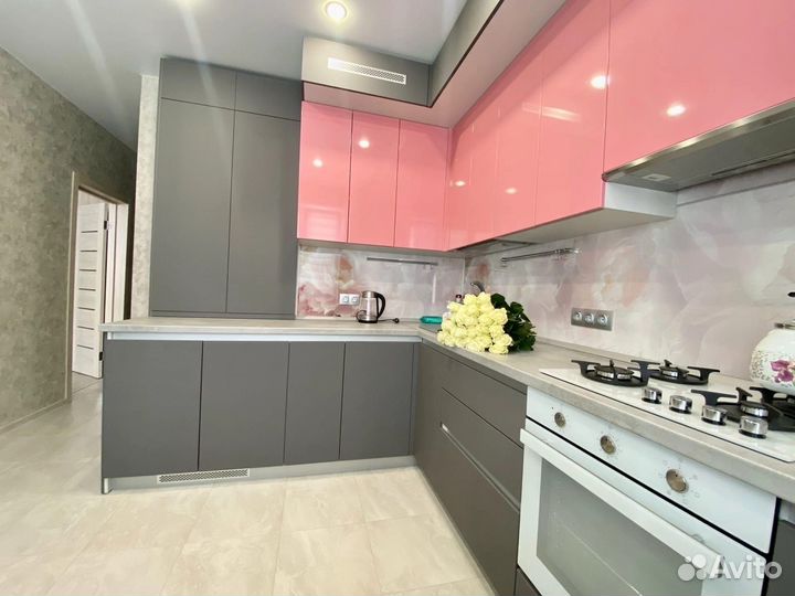 Прямая кухня на заказ. Фабрика в Омске