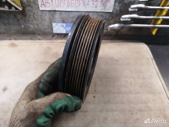 Шкив коленвала 2.0 дизель M9R Nissan Renault