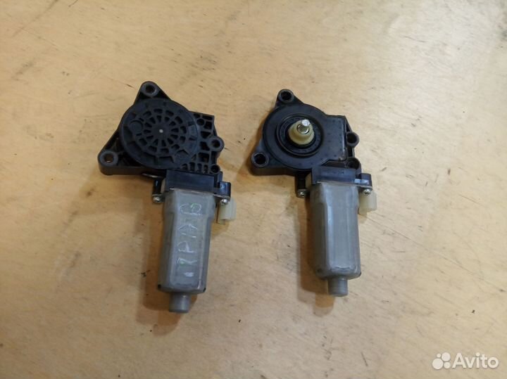 Мотор стеклоподъемника Hyundai HD120