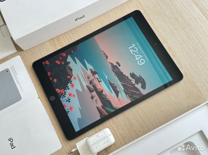 Apple iPad 8 поколения 2020
