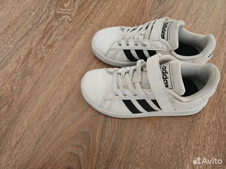 Кроссовки adidas