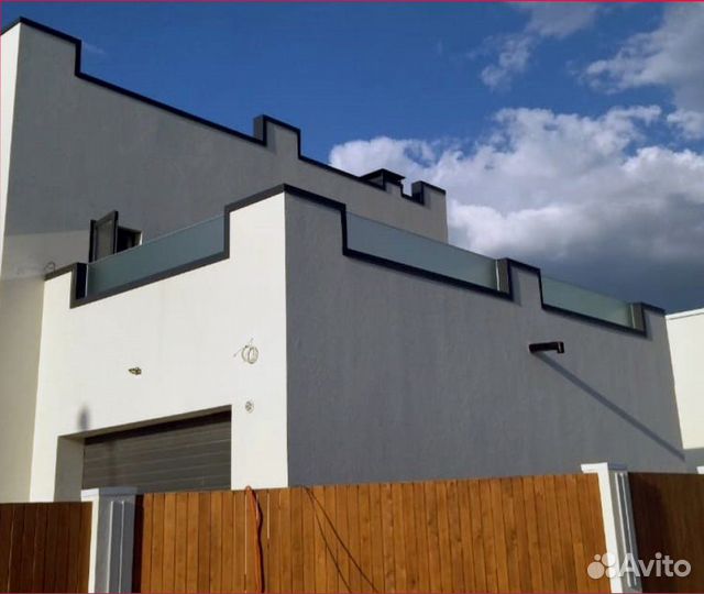 Балконные ограждения из закаленного стекла