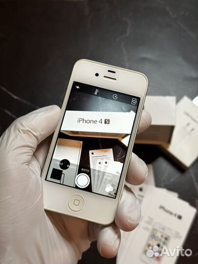 iPhone 4S, 8 ГБ