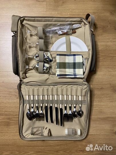 Набор посуды для пикника