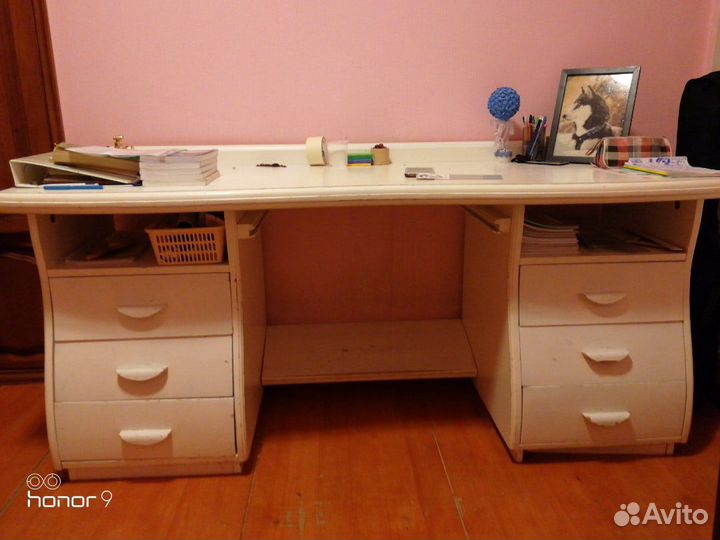 Письменный стол