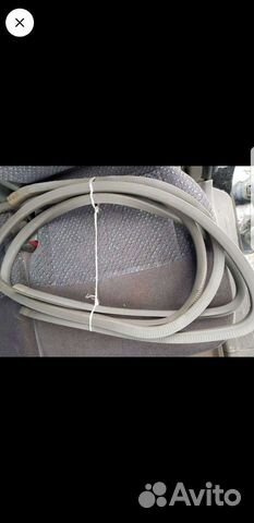 Пластик уплотнитель проема дверей Mazda Premacy