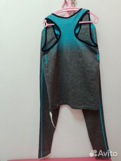 Костюм женский новый для фитнеса