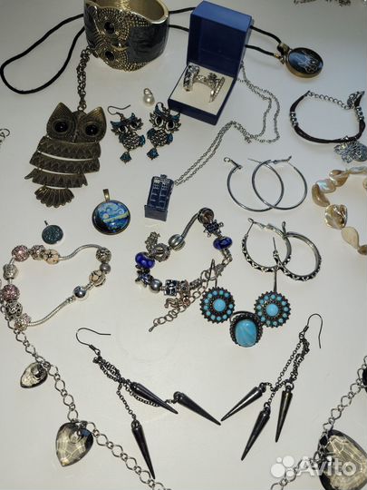 Красивая бижутерия и серебро