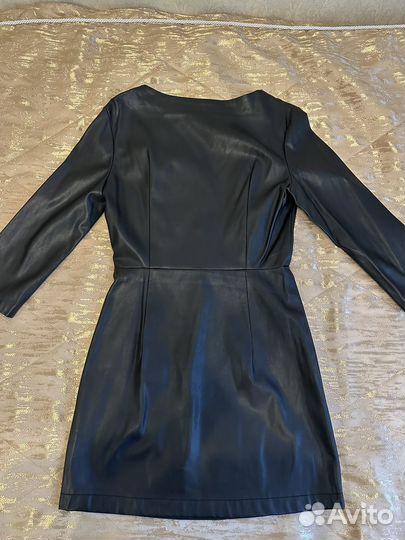 Платье из эко кожи Bershka