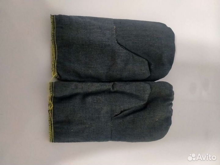 Рукавицы утеплённые.цена за пару