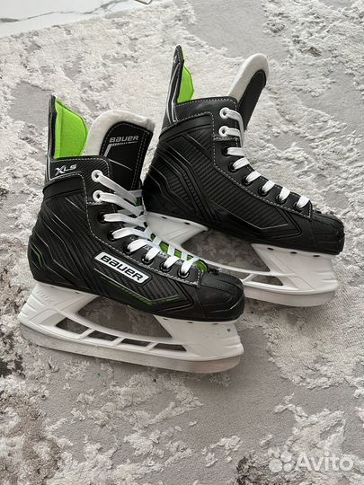Коньки хоккейные Bauer 35 размер