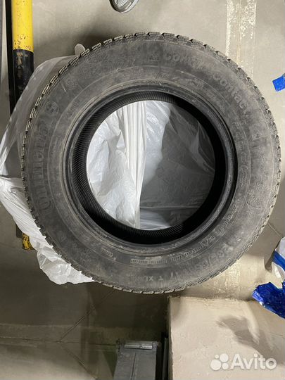 Continental ContiIceContact 4x4 235/65 R17