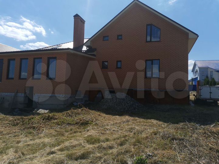 Дом 420 м² на участке 15 сот.