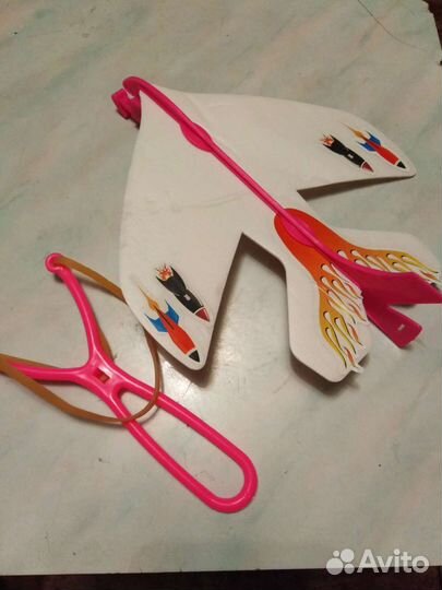 Летающая игрушка