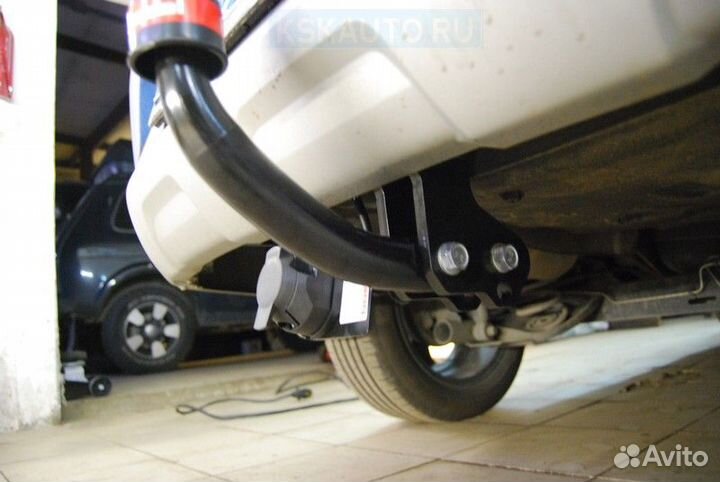 Фаркоп Рено (Renault) Sandero Stepway 2014, Loga