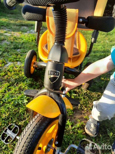 Детский трехколесный велосипед