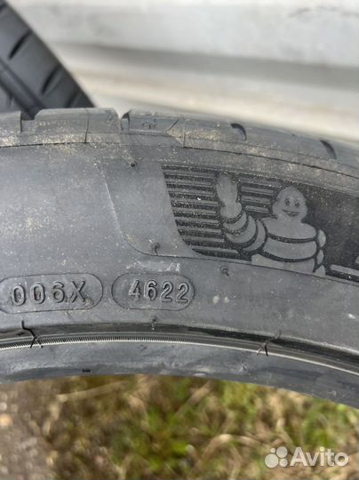 Michelin Pilot Sport 4 S 325/35 R23 и 285/40 R23 115Y