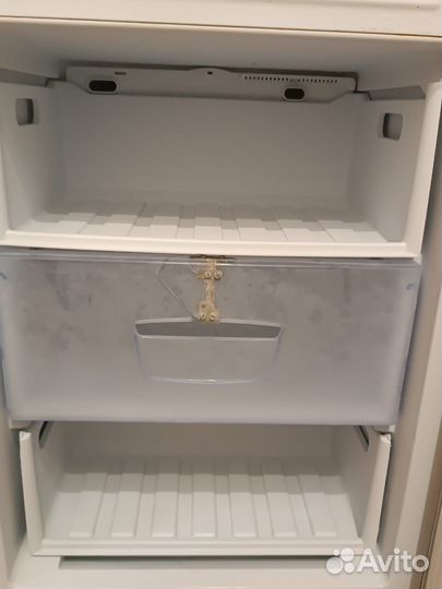 Холодильник Indesit бу