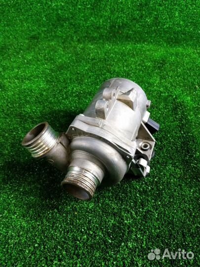 Помпа водяная Bmw 330I E90 N52